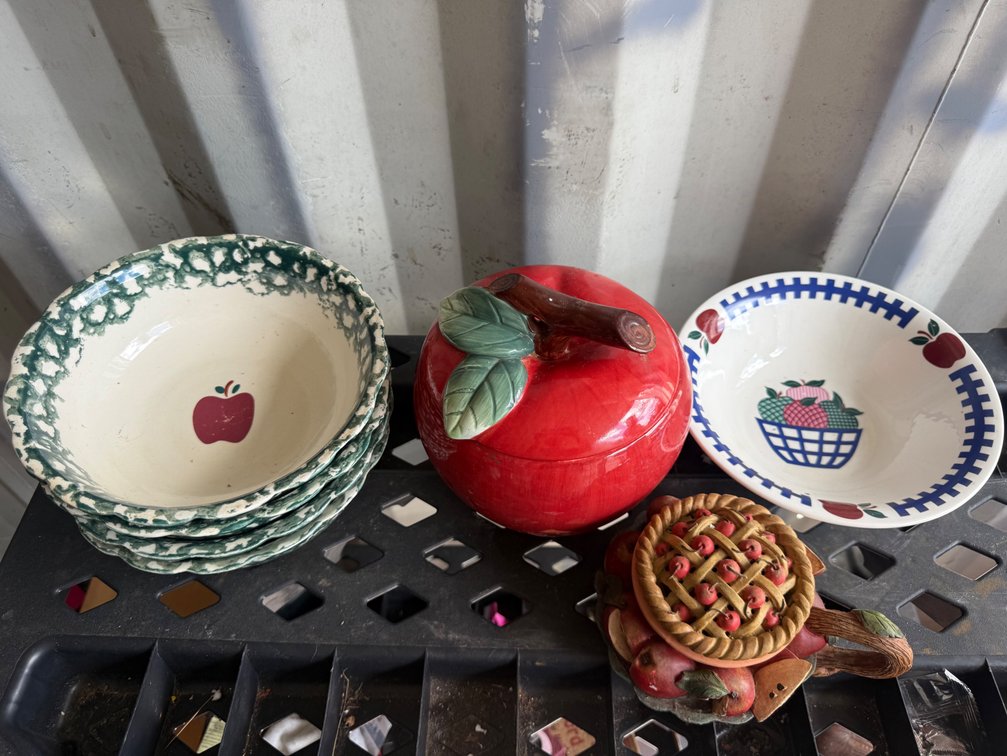 Apple-Themed Ceramic Bowls, Lidded Jar, and Tableware