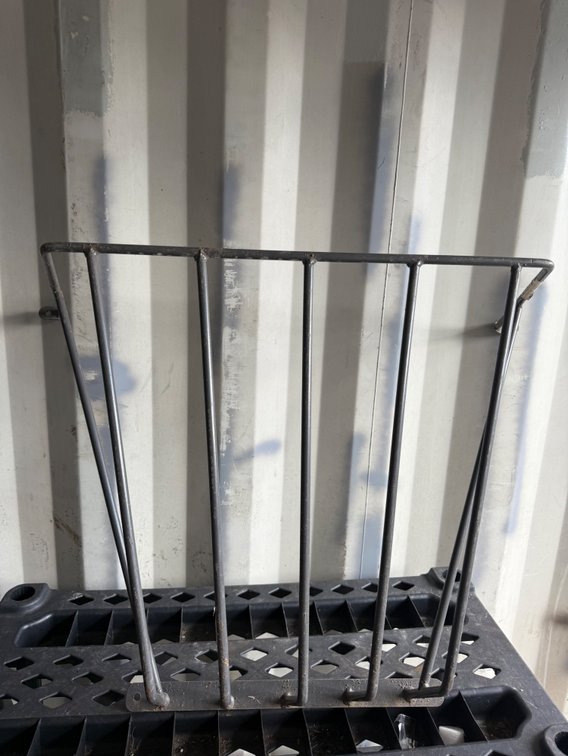 Steel Wall-Mount Hay Rack