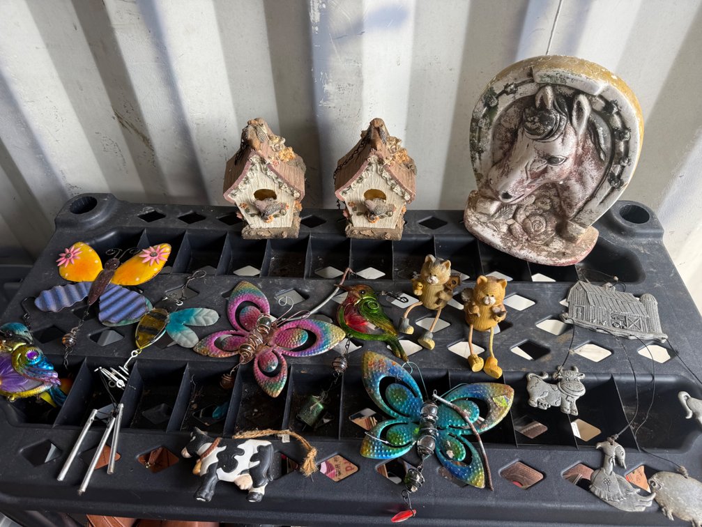 Decorative Garden Ornaments, Wind Chimes, and Figurines