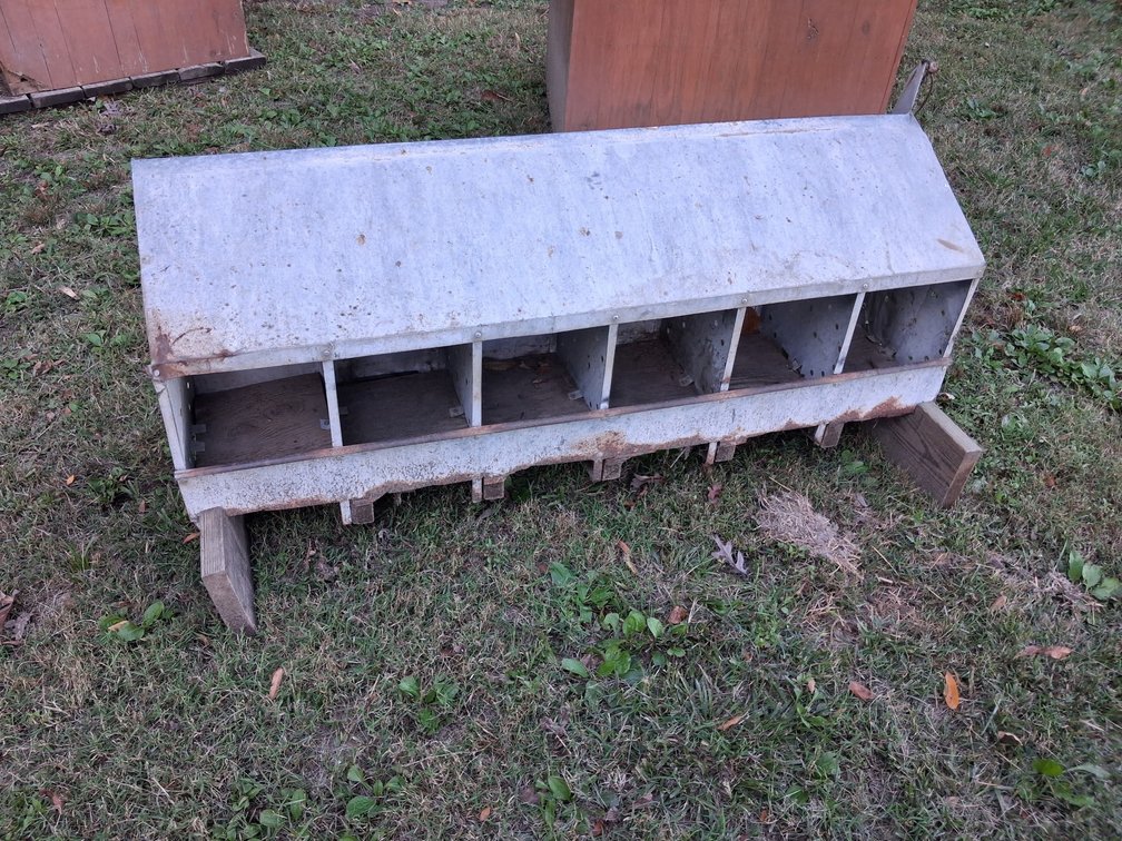 Poultry Nesting Box