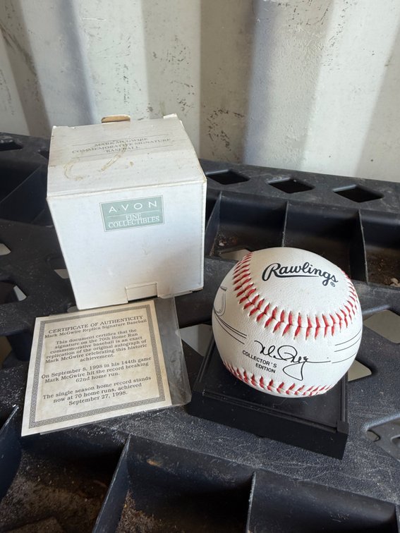 Rawlings Mark McGwire Commemorative Signature Baseball