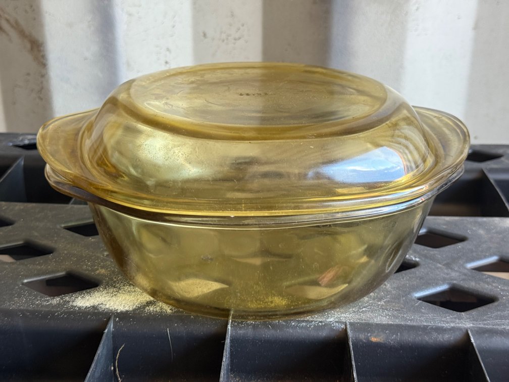 Amber Glass Round Casserole Dish with Lid