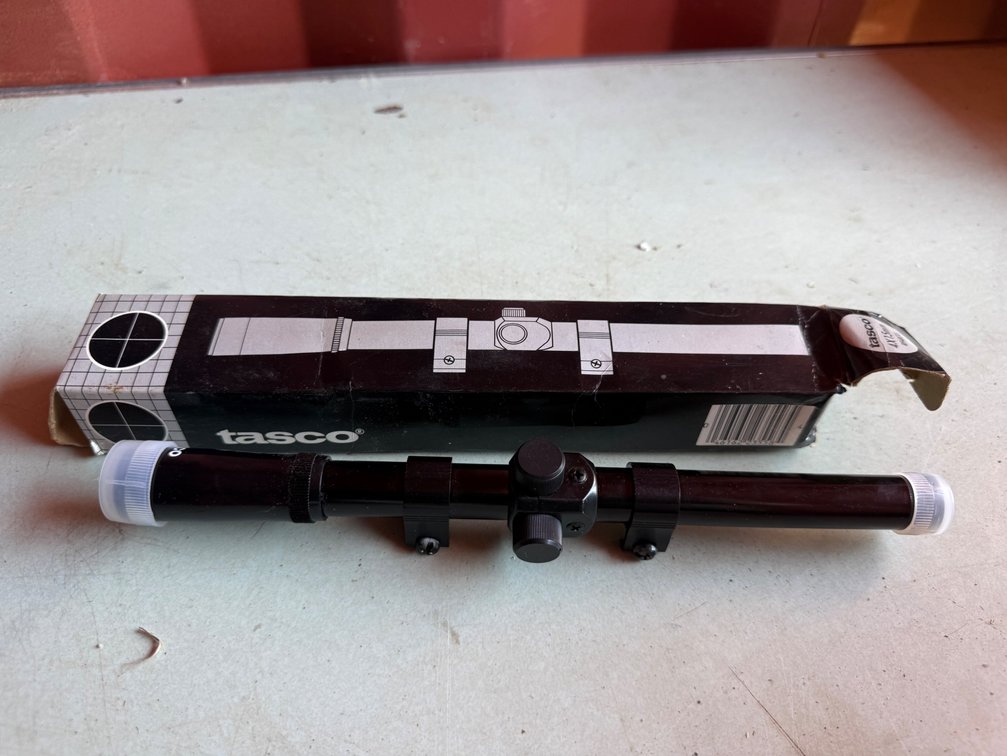 Tasco Rifle Scope with Box