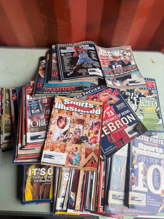 Sports Illustrated Magazines with 2004 Swimsuit Issue