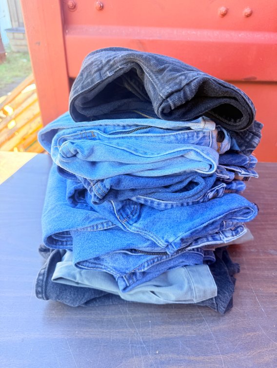 Men's Denim Jeans and Pants in Varied Washes