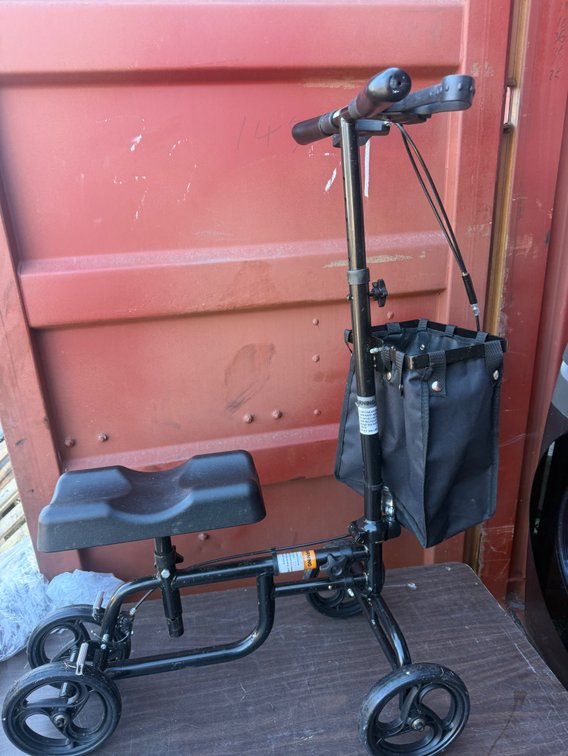Knee Scooter with Basket