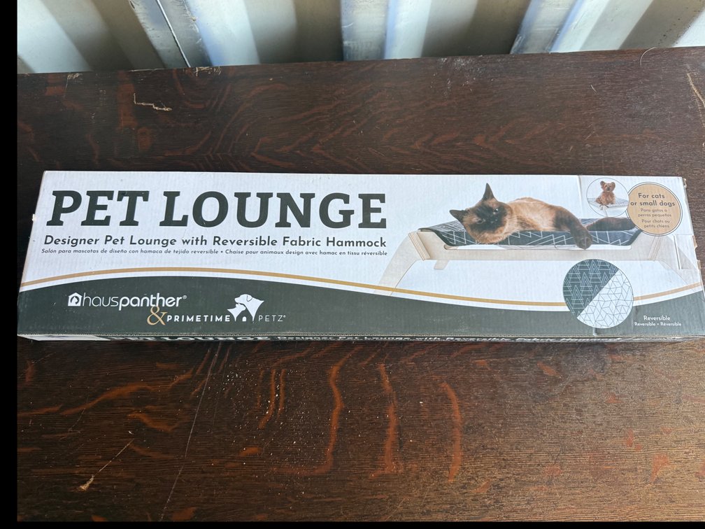 Pet Lounge