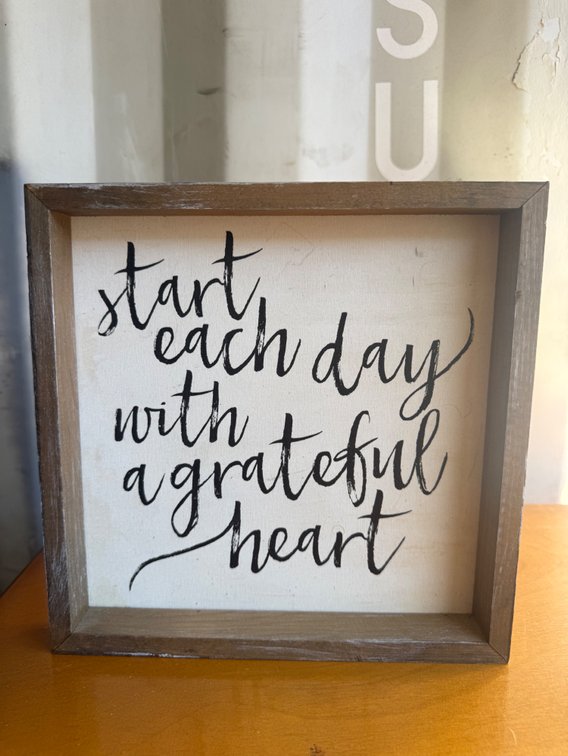 Framed Wooden Sign with 'Start Each Day with a Grateful Heart'