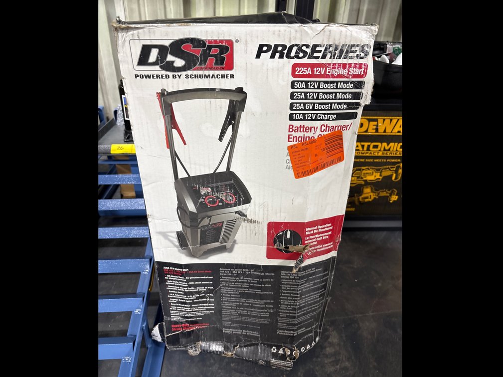 Schmucher DSR 225A Battery Charger/Engine Starter