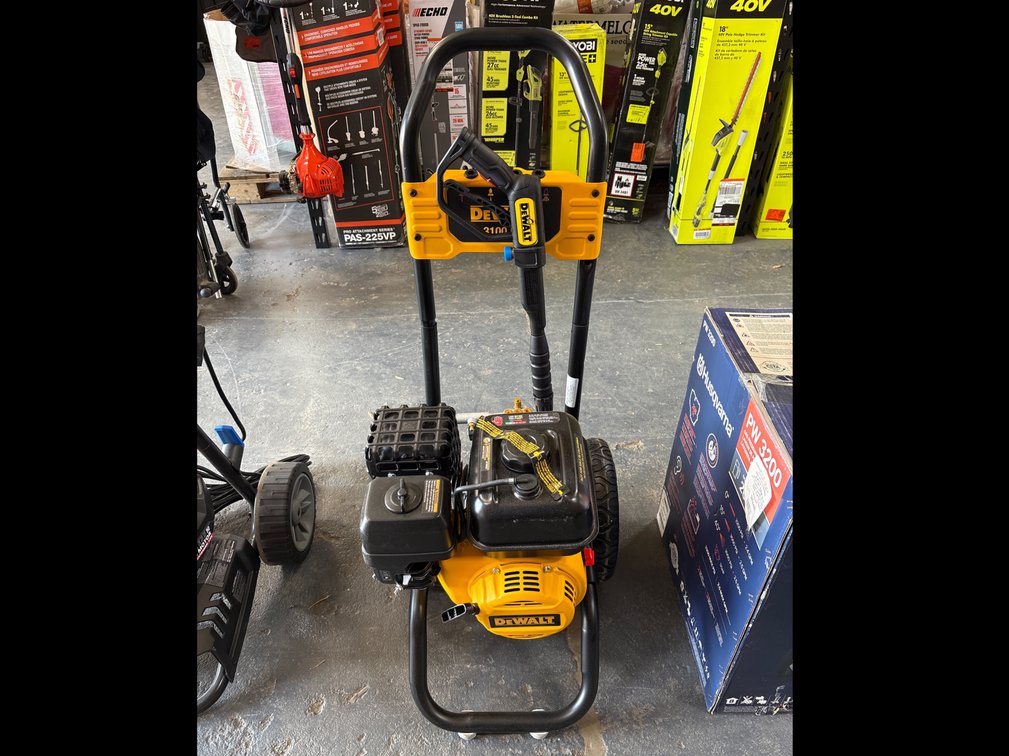 DeWalt 3100psi Gas Pressure Washer