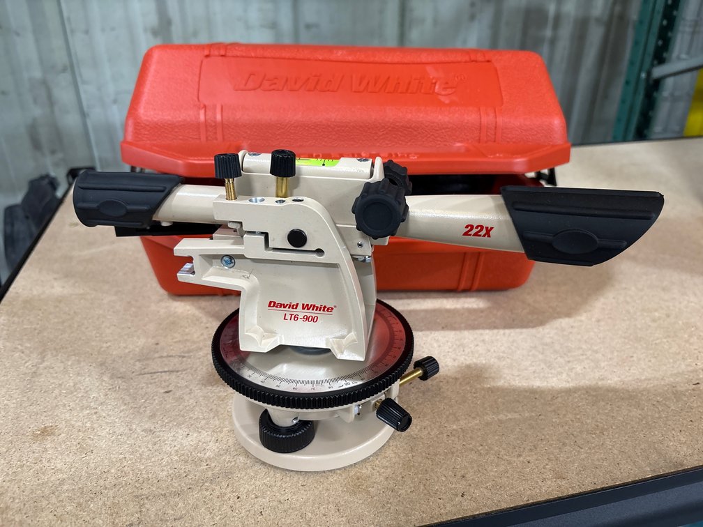 David White LT6-900 22X Meridian Level