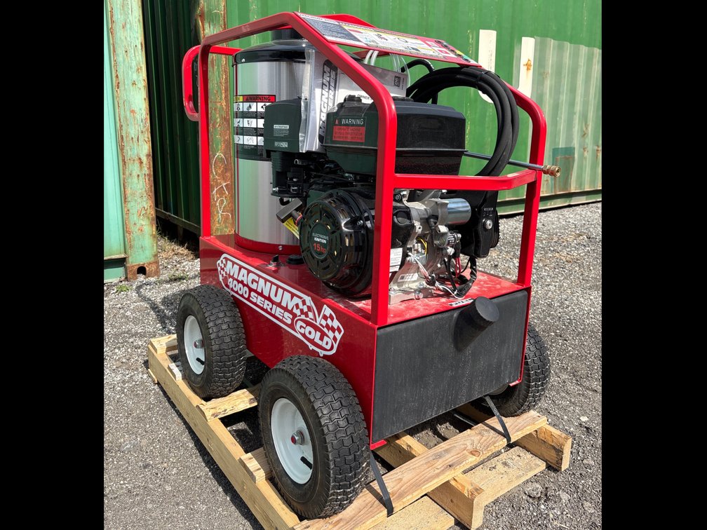 Unused Easy Kleen Magnum Gold 4000 Hot Water Pressure Washer, sn: 255151