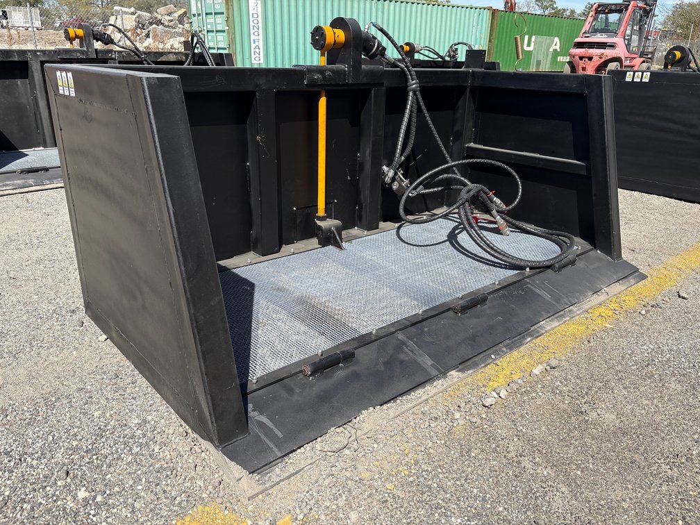 Unused LandHonor 72in Skid Steer Screening Bucket