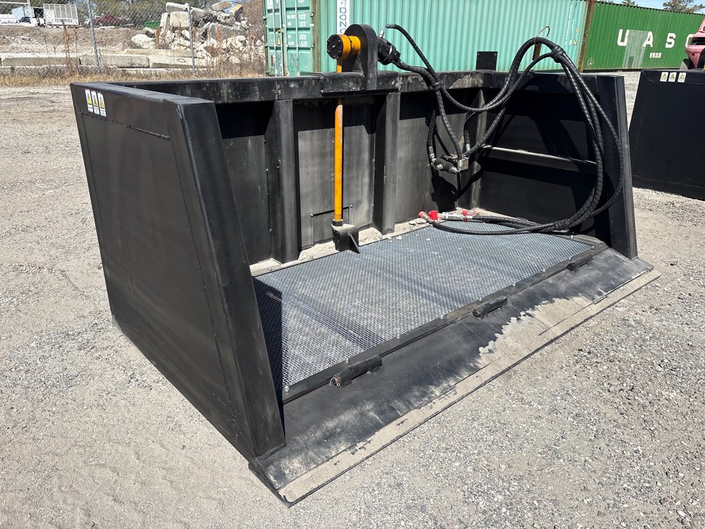Unused LandHonor 72in Skid Steer Screening Bucket