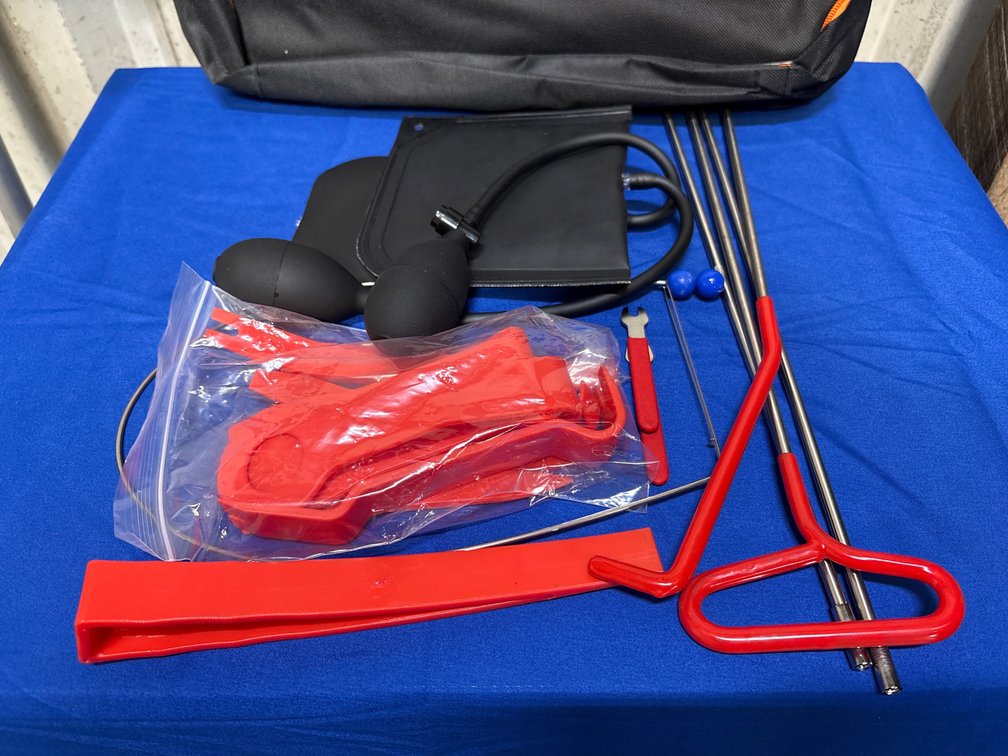 Unused 20pc Lock Out Kit