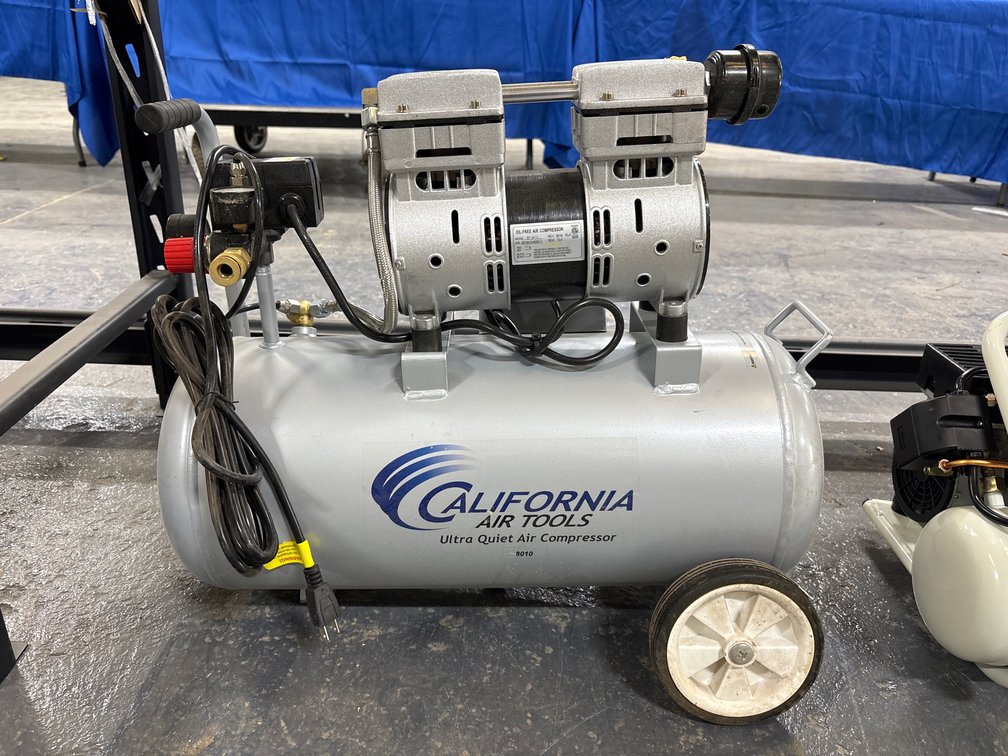 California Air Tools 8 Gallon 120psi Quiet Compressor