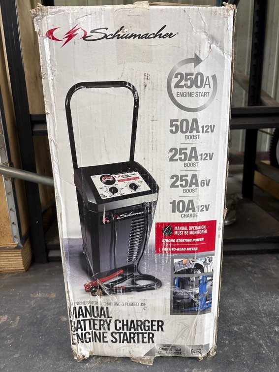 Schumacher 250A Manual Battery Charger/Engine Starter