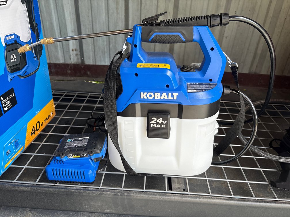 Kobalt 24V Max Chemical Sprayer, includes Battery and Charger