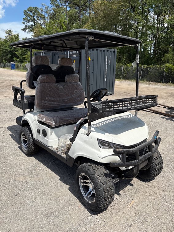 Unused SD Lanch SDLGC80 4 Seat Golf Cart, DAMAGED