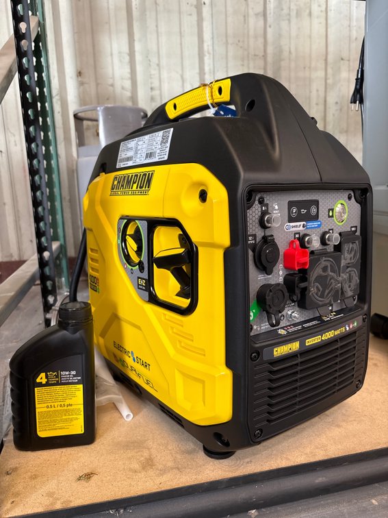 Unused Champion 4000 Watt Dual Fuel Inverter Generator