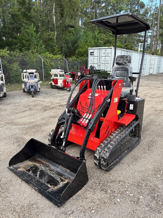 Unused 2026 SD Lanch SSL580 Ride On Tracked Skid Steer Loader