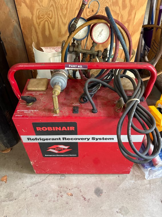 Robinair Refrigerant Recovery System, with Tanks