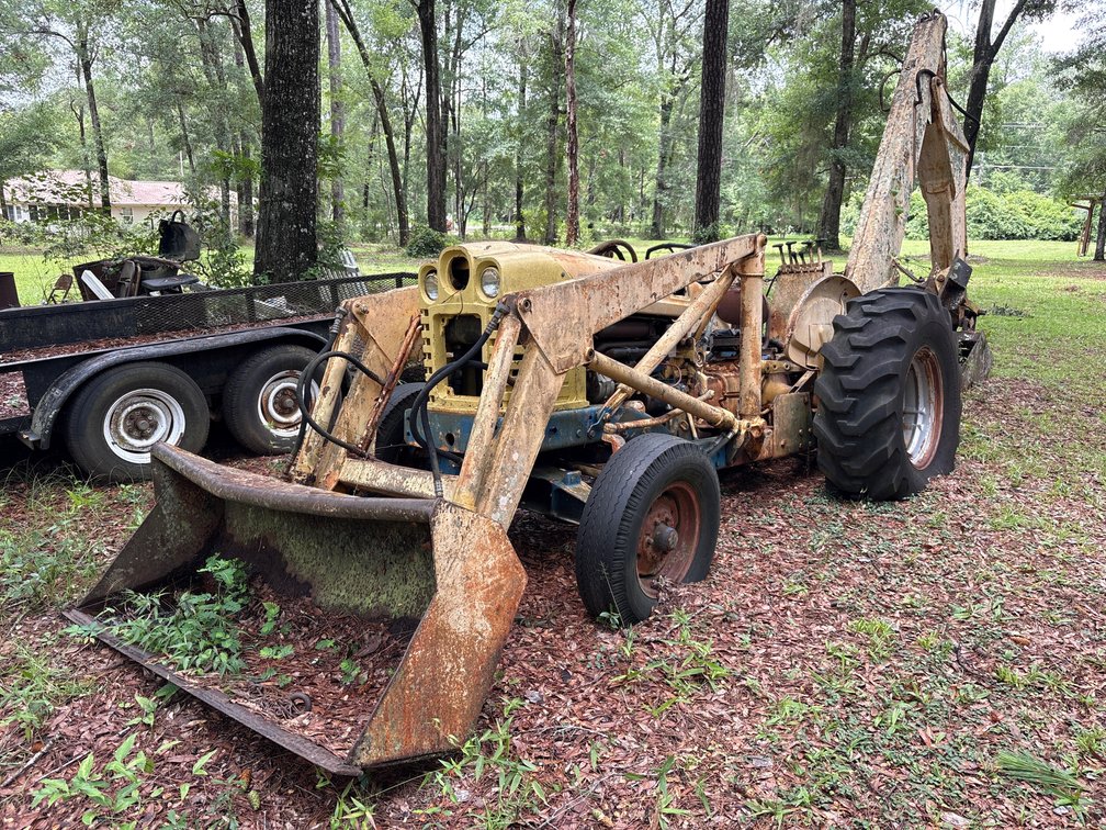Ford 4000 Tractor Loader w/ Backhoe