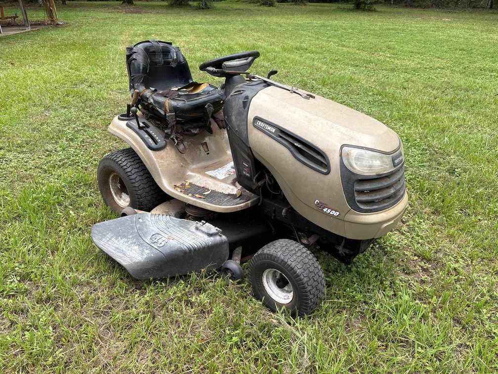 Craftsman DYS4500 Riding Mower, 964hrs