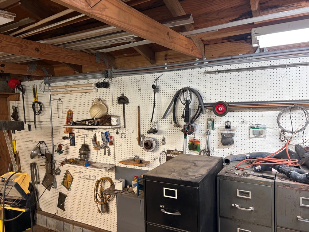 Contents of Wall, Tooling, Metal Cart, Shop Light