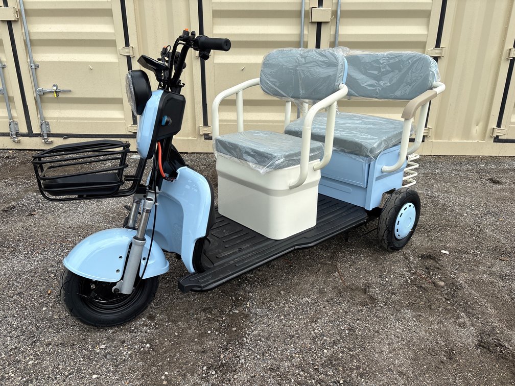 Unused 2026 SD Lanch MGC40 2-Seat 3-Wheel Scooter