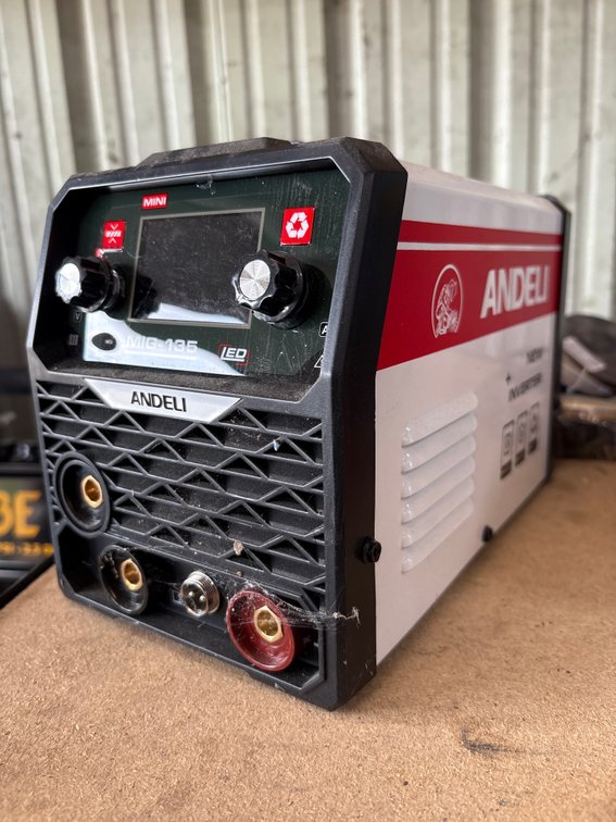Unused Andeli Mig-135 Inverter Welder