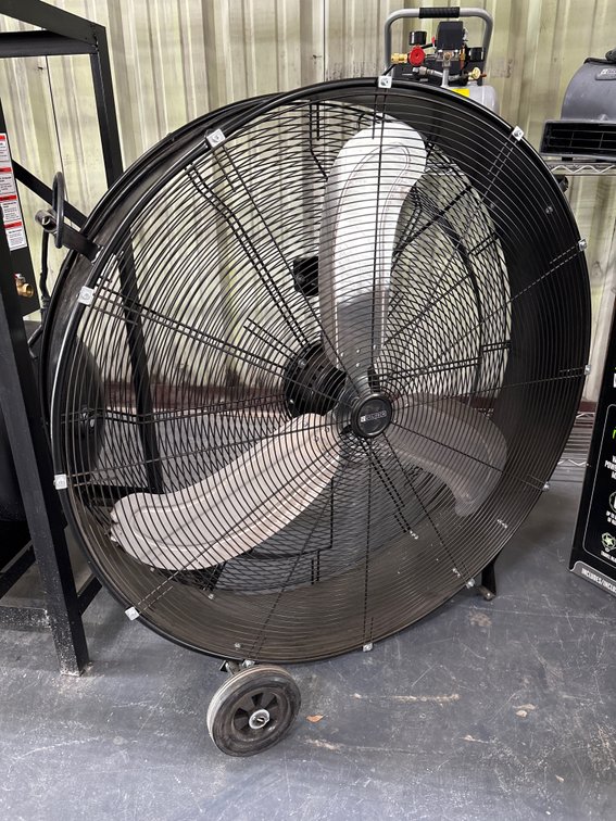 Utilitech 40in Shop Fan