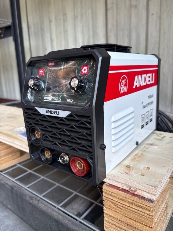 Unused Andeli Mig-135 Inverter Welder