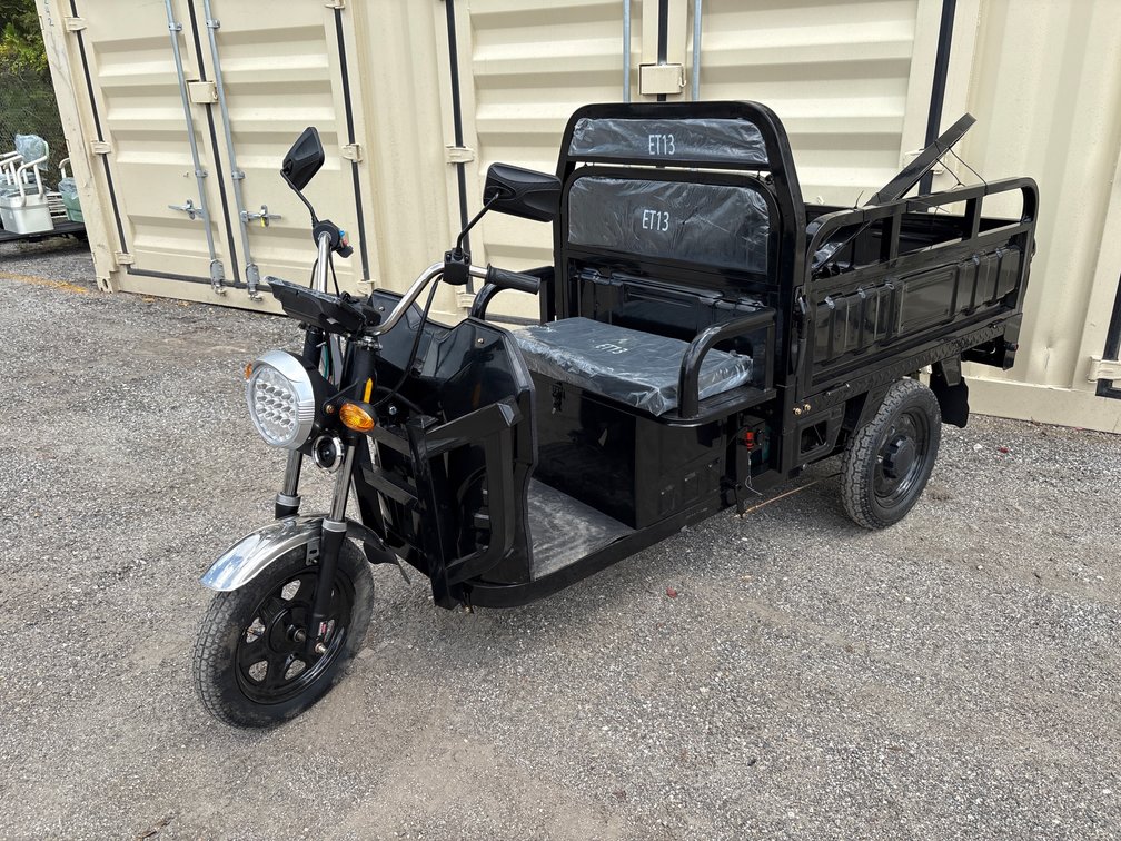 Unused 2026 SD Lanch ET13 Electric Tricycle w/ Dump Bed, Some Damage