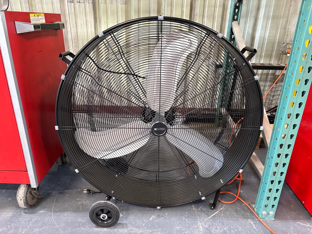 Utilitech 36in Shop Fan