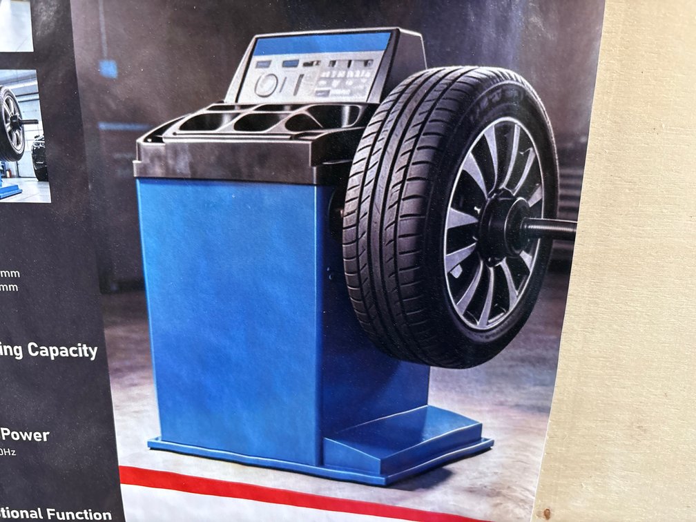 Unused SD Lanch Wheel Balancer