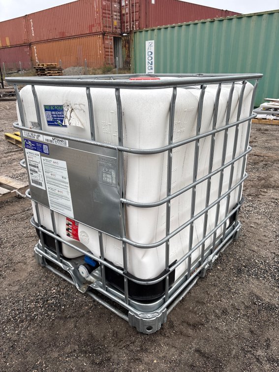 IBC Tote, 250 Gallons