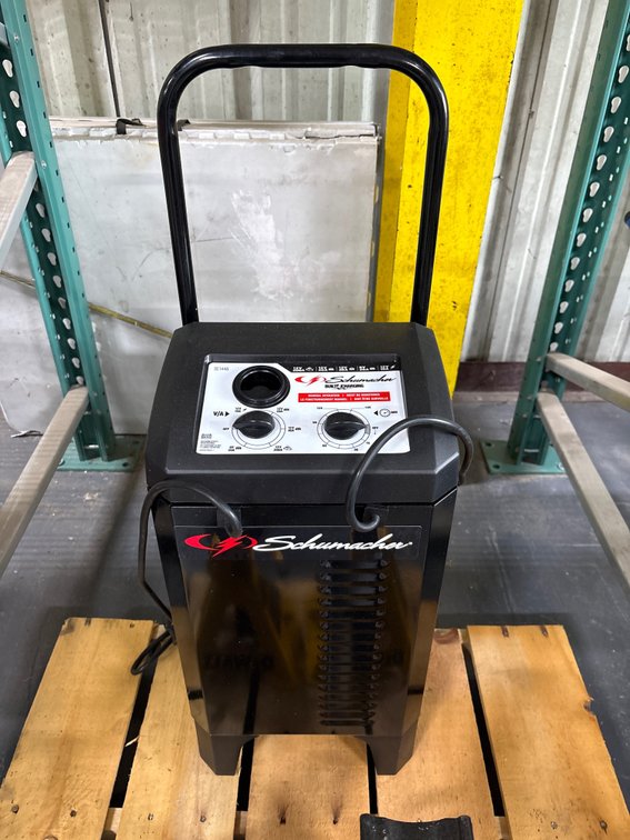 Schumacher Battery Charger/Jumper/Maintainer