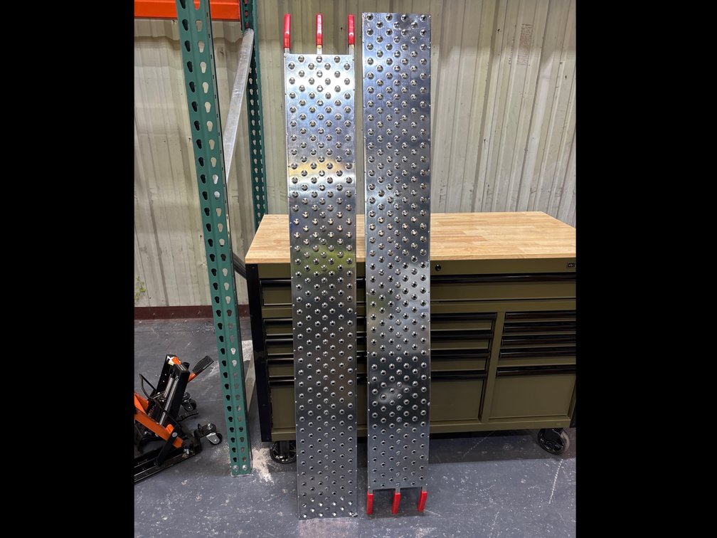 Unused Stalwart 69in Loading Ramps, 1100lbs per Ramp, 2pcs
