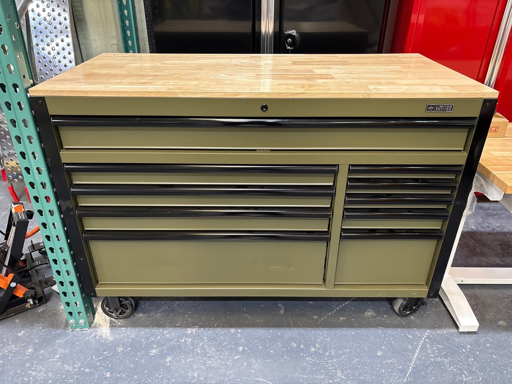 Unused Husky Limited Edition 52in 10 Drawer Mobile Workbench
