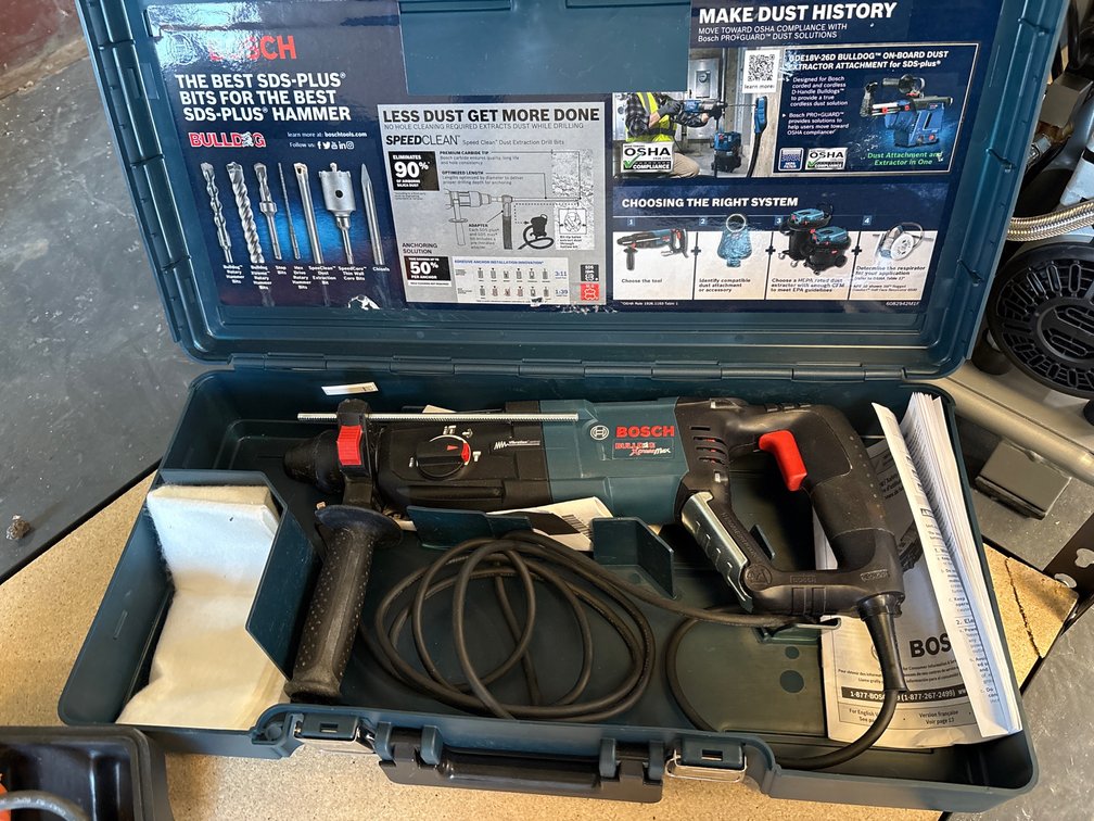 Bosch Bulldog Xtreme Max 1 1/8in Rotary Hammer