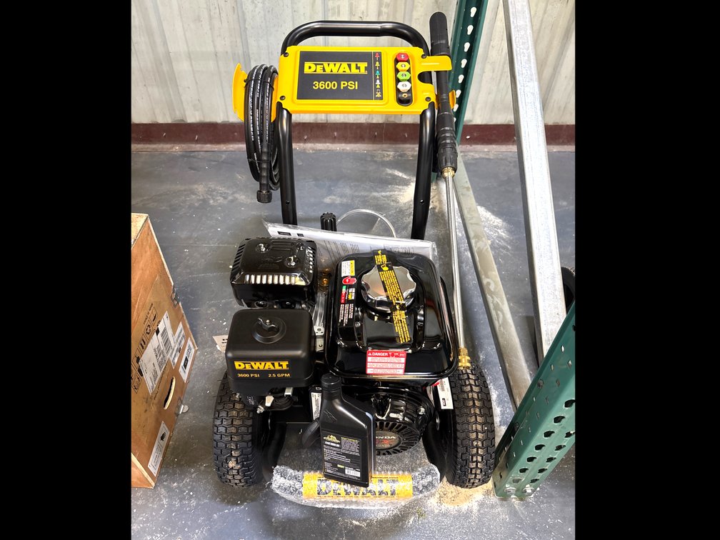 DeWalt 3600psi Gas Pressure Washer