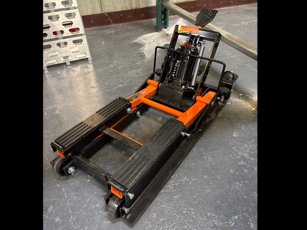 Vevor 1500lb Motorcycle Lift, missing Handle 