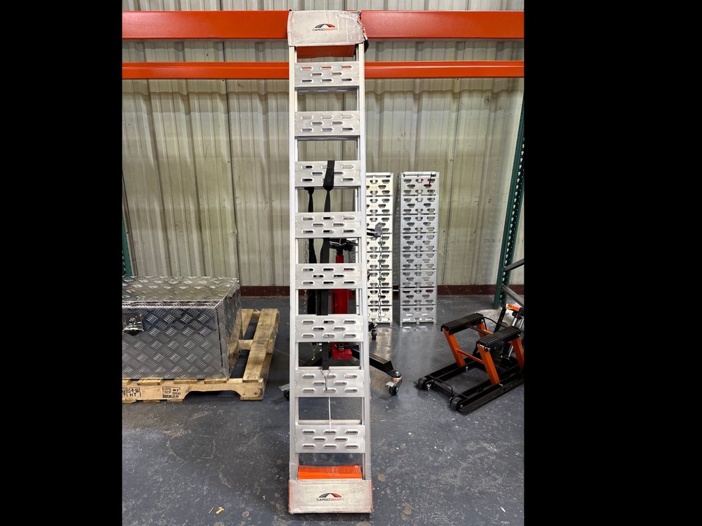 Cargo Smart 75in Loading Ramps, 625lbs Per Ramp, 2pcs