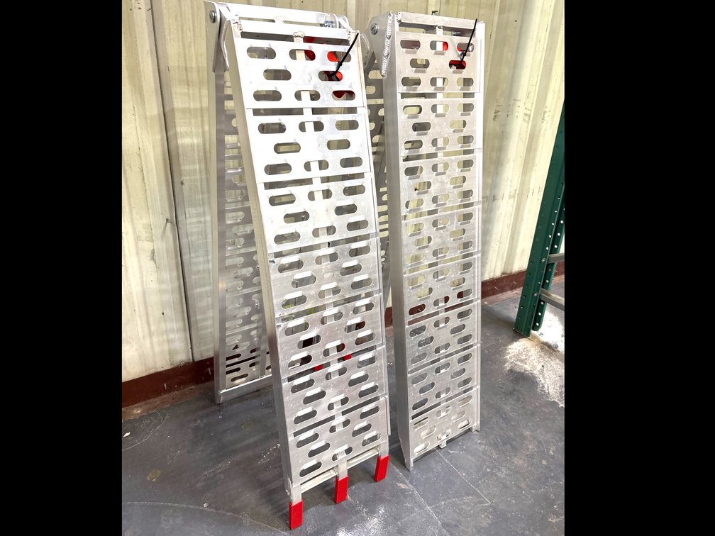 Unused Motorhot 7.5ft Folding Loading Ramps, 750lbs per Ramp, 2pcs