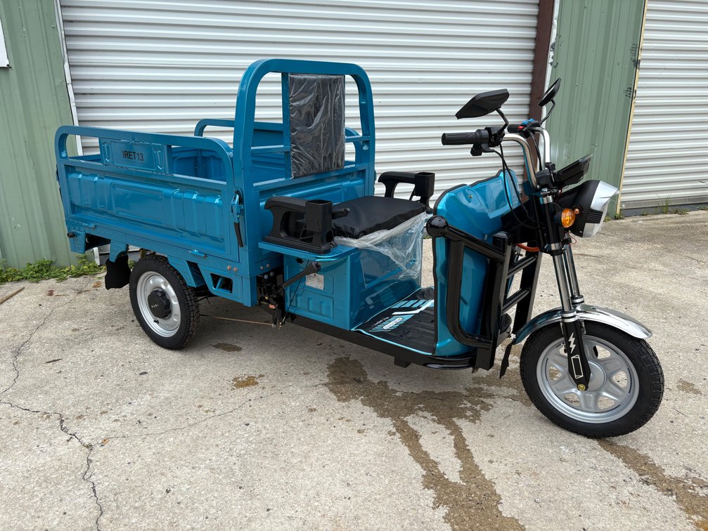 Unused 2025 IR IRET13 3-Wheel 62V Electric Dump Truck, sn: H9RZYF3TXSA100204, ASSEMBLY REQUIRED
