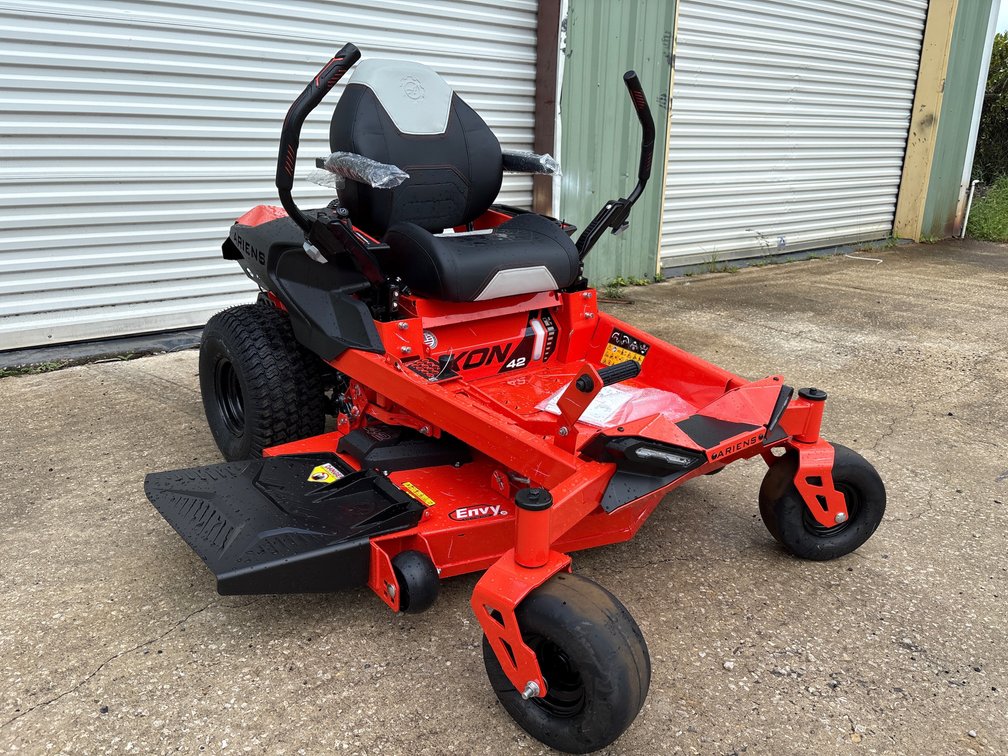 2025 Ariens IKon 42 Zero Turn Mower, 0.1Hrs, Kawasaki 21.5hp Gas Engine
