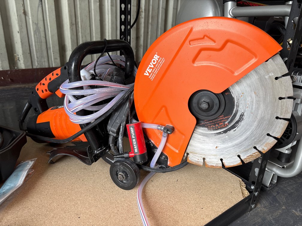 Vevor 12in 1800 Watt Concrete Saw