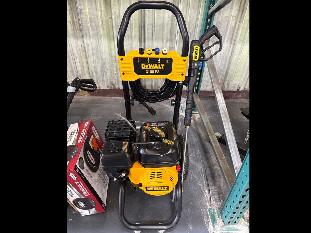 DeWalt 3100psi Gas Pressure Washer