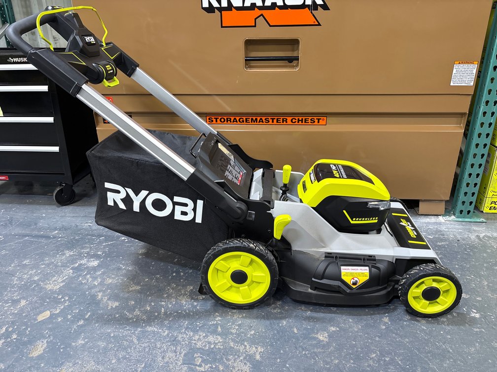 Ryobi 40V HP 21in 3in1 Selp Propelled Mower, includes Batteries and Charger